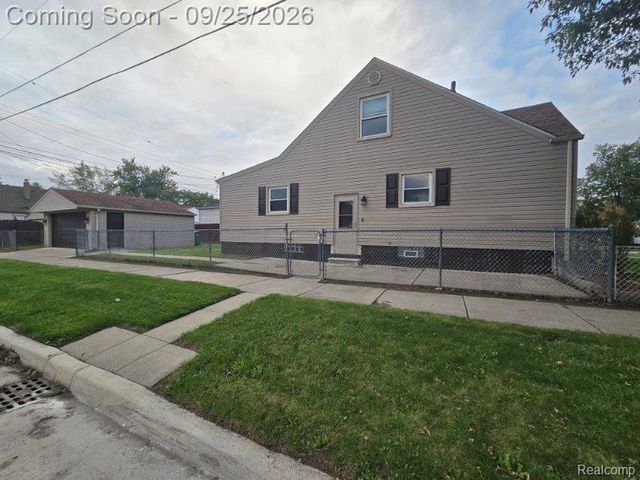 486 Lincoln Avenue, Lincoln Park, MI 48146