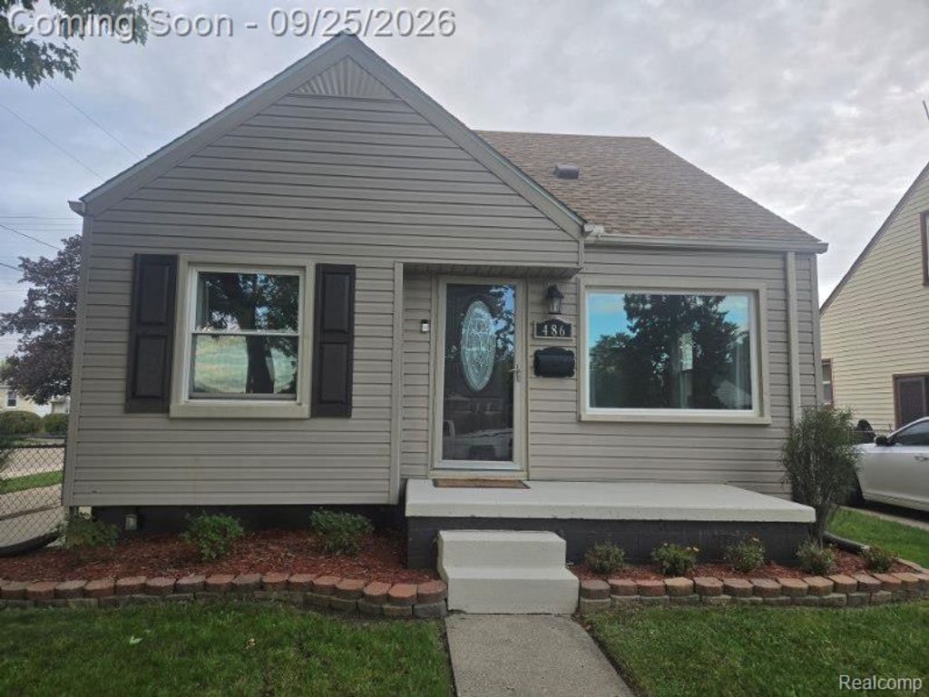 486 Lincoln Avenue, Lincoln Park, MI 48146