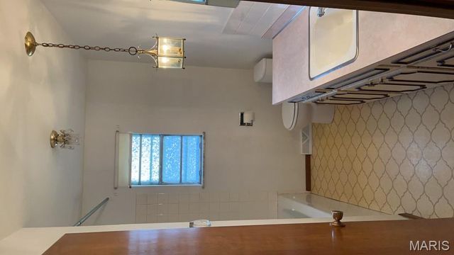 804 Dolphin Drive, Highland, IL 62249