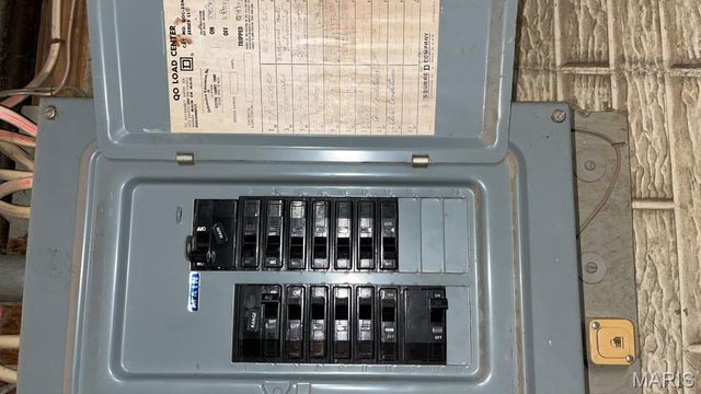 804 Dolphin Drive, Highland, IL 62249