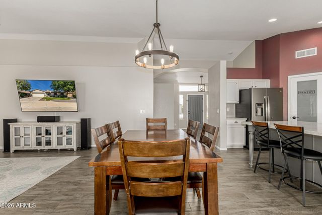 8738 E POSADA Avenue, Mesa, AZ 85212