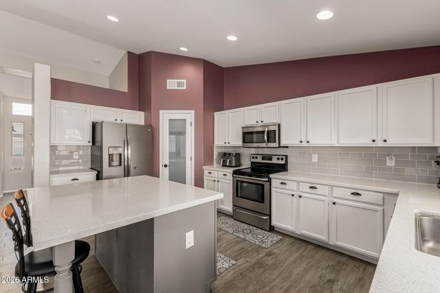 8738 E POSADA Avenue, Mesa, AZ 85212