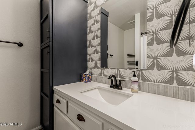 8738 E POSADA Avenue, Mesa, AZ 85212