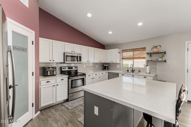 8738 E POSADA Avenue, Mesa, AZ 85212