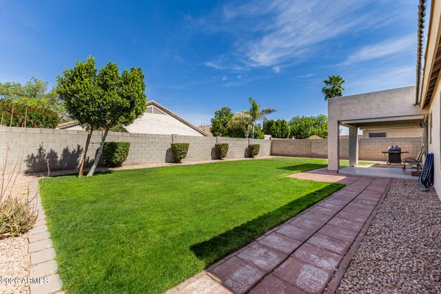 8738 E POSADA Avenue, Mesa, AZ 85212