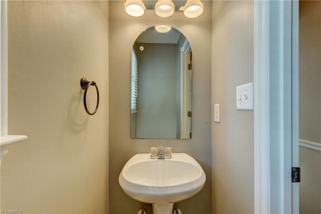 405 Ashton Circle, Eden, NC 27288