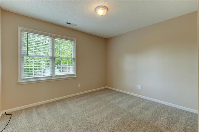 405 Ashton Circle, Eden, NC 27288