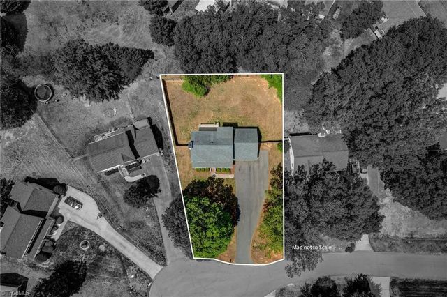 405 Ashton Circle, Eden, NC 27288