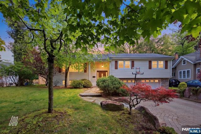 56 Northwood Avenue, Demarest, NJ 07627