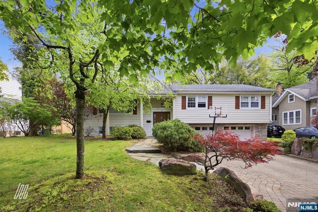 56 Northwood Avenue, Demarest, NJ 07627