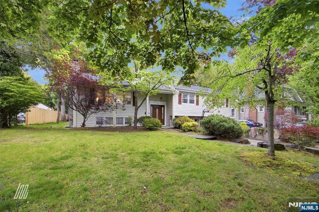 56 Northwood Avenue, Demarest, NJ 07627
