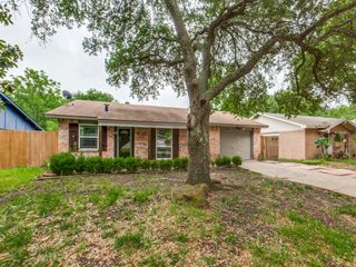 1502 Deepwood Drive, Garland, TX 75040