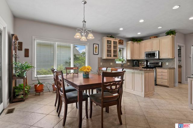 4630 S 86th Court, Lincoln, NE 68526