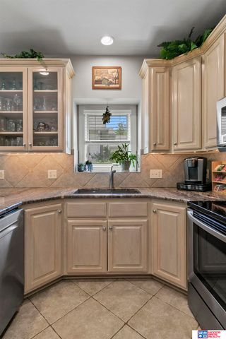4630 S 86th Court, Lincoln, NE 68526