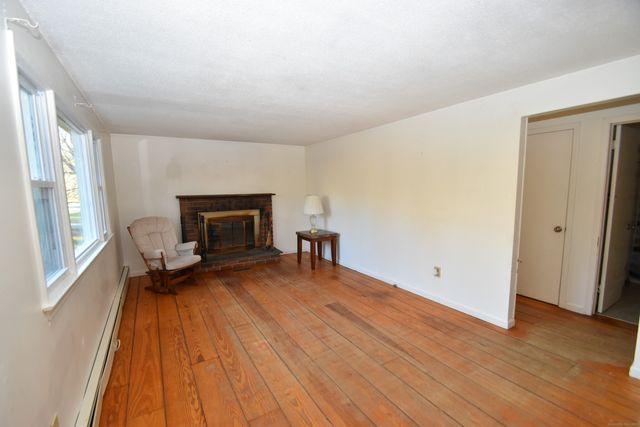 28 Hickory Road, Colchester, CT 06415