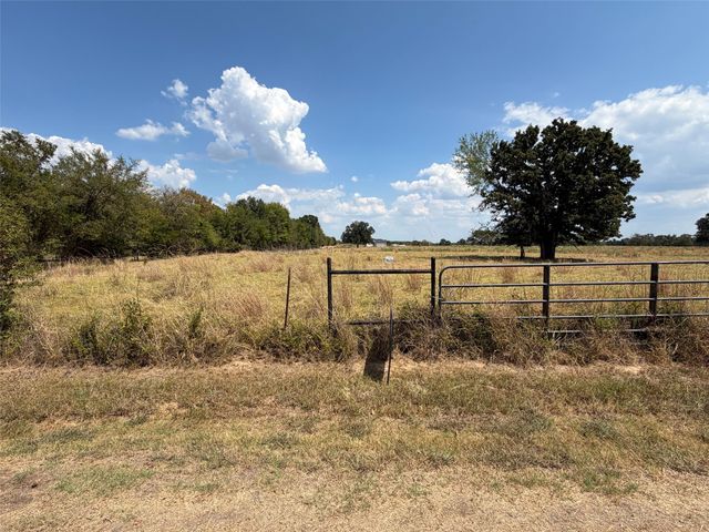1196 RS County Road 3220, Emory, TX 75440