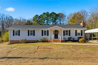250 Pine Drive, Piedmont, SC 29673
