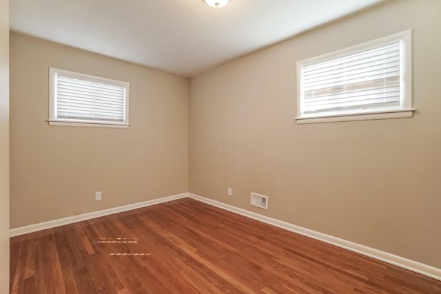 298 Pineview Drive, Columbus, OH 43213