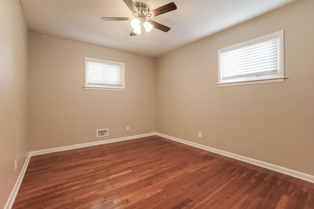 298 Pineview Drive, Columbus, OH 43213