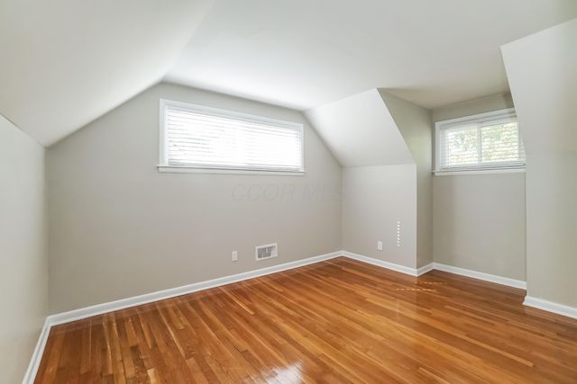 298 Pineview Drive, Columbus, OH 43213