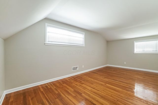 298 Pineview Drive, Columbus, OH 43213