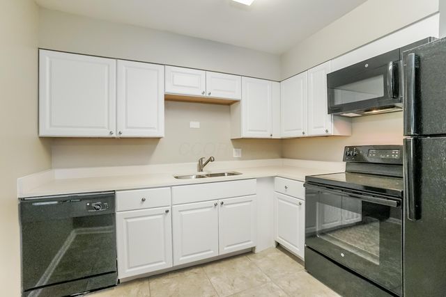 298 Pineview Drive, Columbus, OH 43213