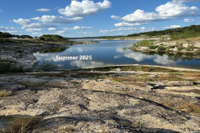 971 Barbara Dr, Canyon Lake, TX 78133