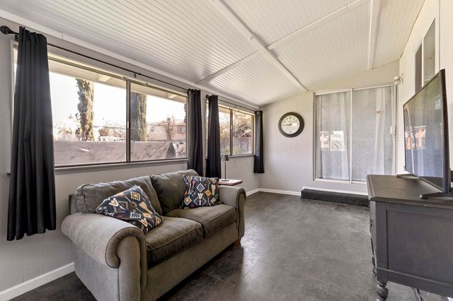 25820 25820 S Macarthur Dr, Tracy, CA 95376