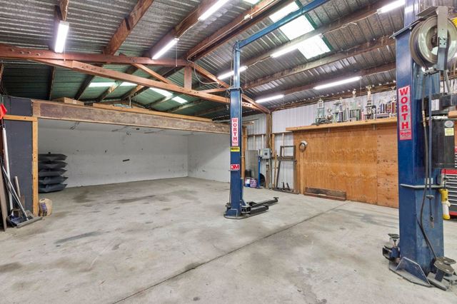 25820 25820 S Macarthur Dr, Tracy, CA 95376