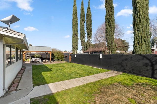 25820 25820 S Macarthur Dr, Tracy, CA 95376