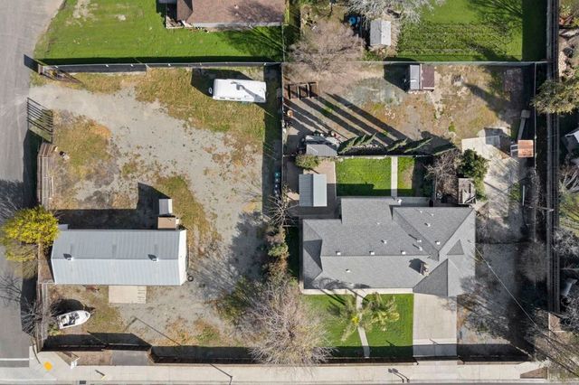 25820 25820 S Macarthur Dr, Tracy, CA 95376