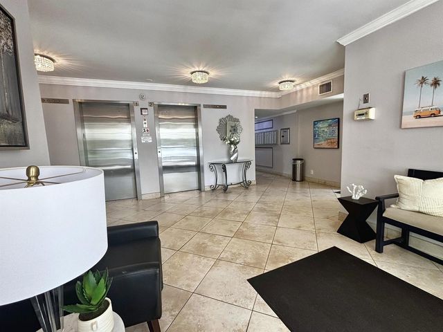 3930 Oaks Clubhouse Drive 506, Pompano Beach, FL 33069