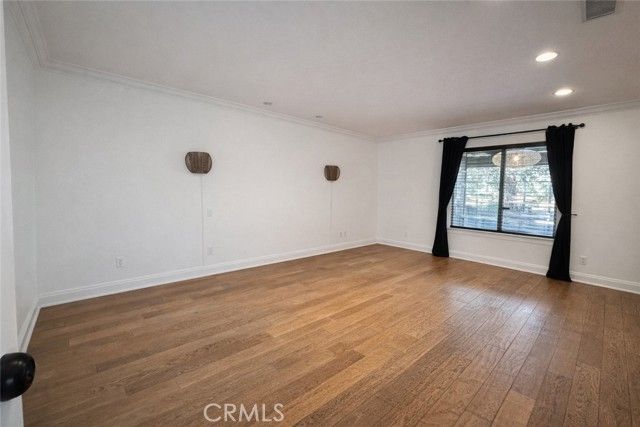 7326 Vanalden, Reseda (los Angeles), CA 91335