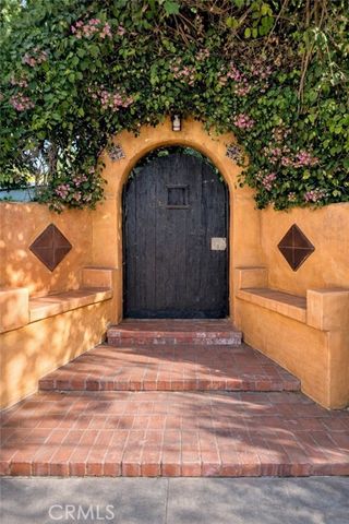 7326 Vanalden, Reseda (los Angeles), CA 91335