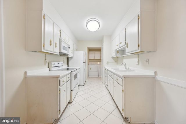 6101 EDSALL RD #1408, Alexandria, VA 22304