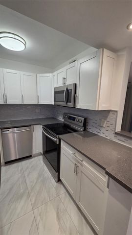 5375 SW 40th Avenue 105, Fort Lauderdale, FL 33314