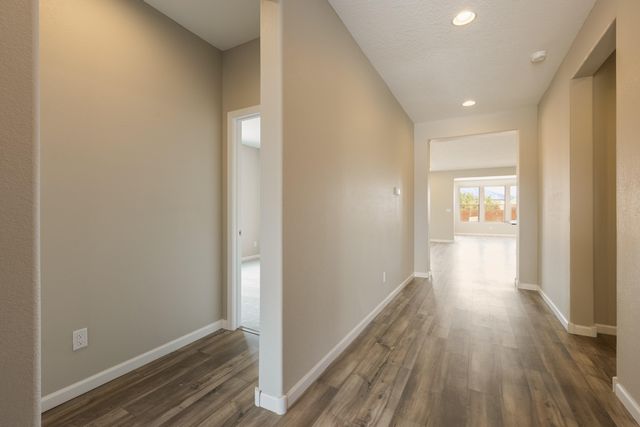 6794 Sydney Drive NE, Rio Rancho, NM 87144