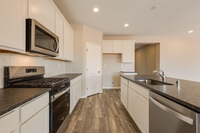 6794 Sydney Drive NE, Rio Rancho, NM 87144