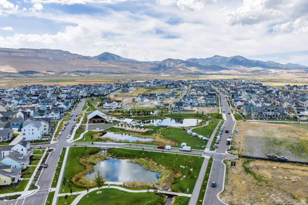 11667 S PROSPERITY RD, South Jordan, UT 84009 — photo 5