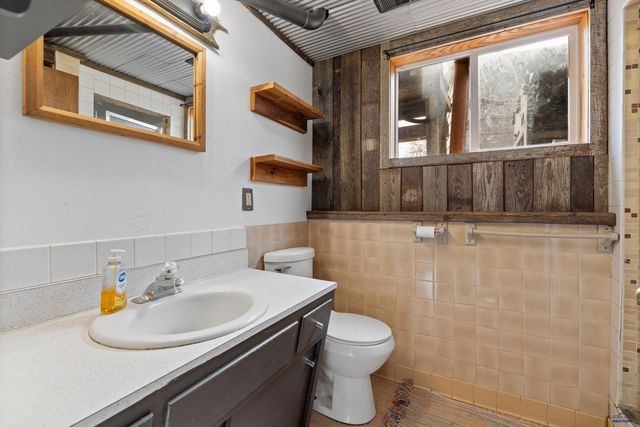 2624 HOEFER AVE, Rapid City, SD 57701