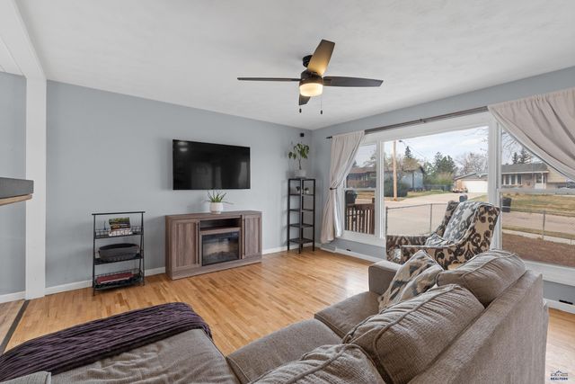2624 HOEFER AVE, Rapid City, SD 57701