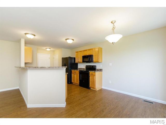 1029 Chesterfield Drive, Wentzville, MO 63385