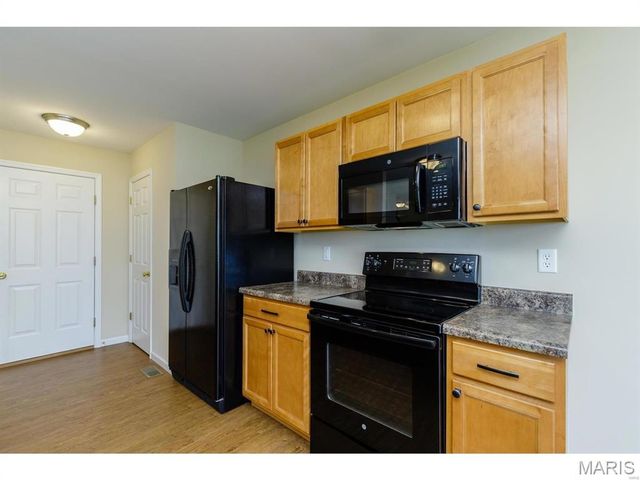 1029 Chesterfield Drive, Wentzville, MO 63385