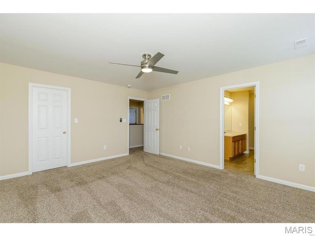 1029 Chesterfield Drive, Wentzville, MO 63385