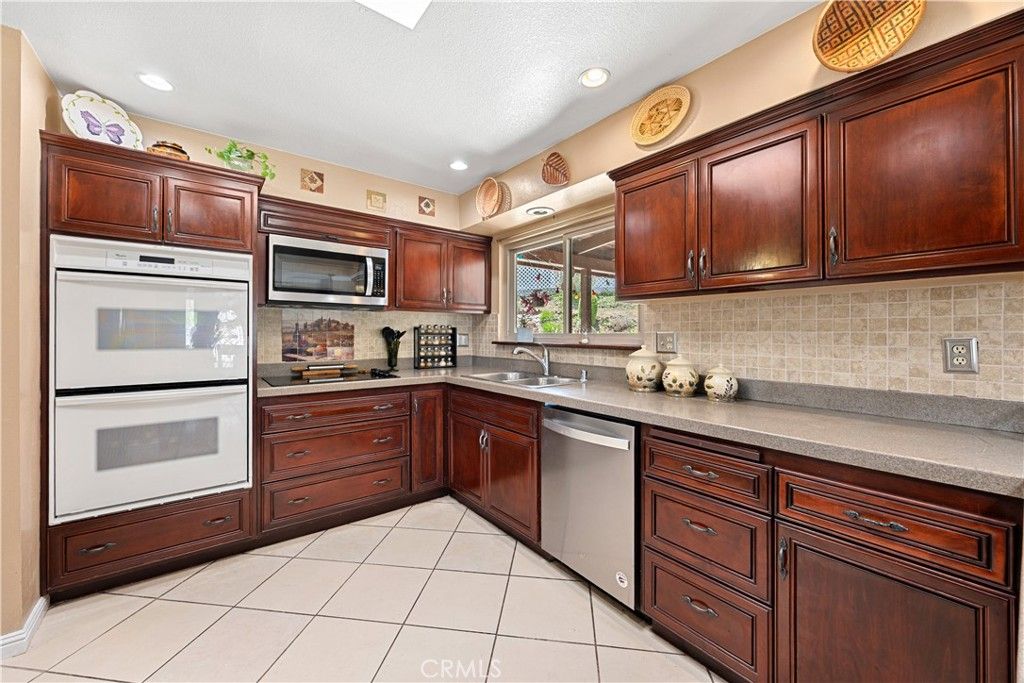 Image 16 of property listing at 41177 Terra, Hemet, CA 92544