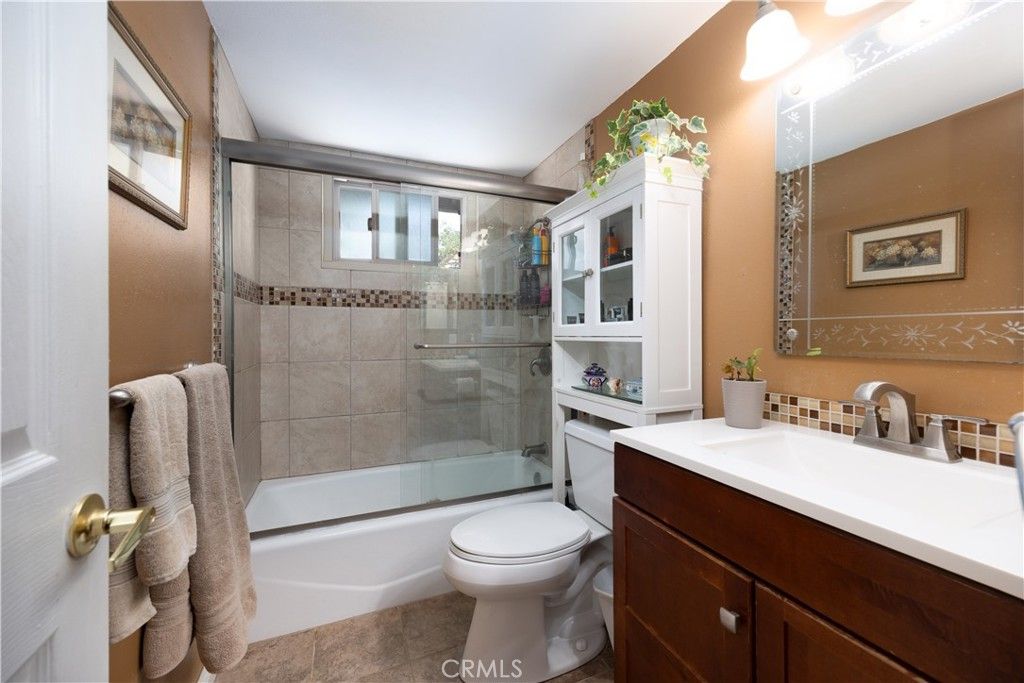 Image 20 of property listing at 41177 Terra, Hemet, CA 92544