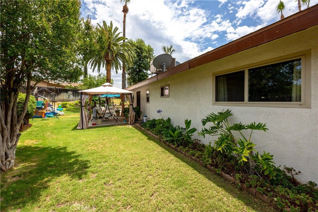 Image 32 of property listing at 41177 Terra, Hemet, CA 92544