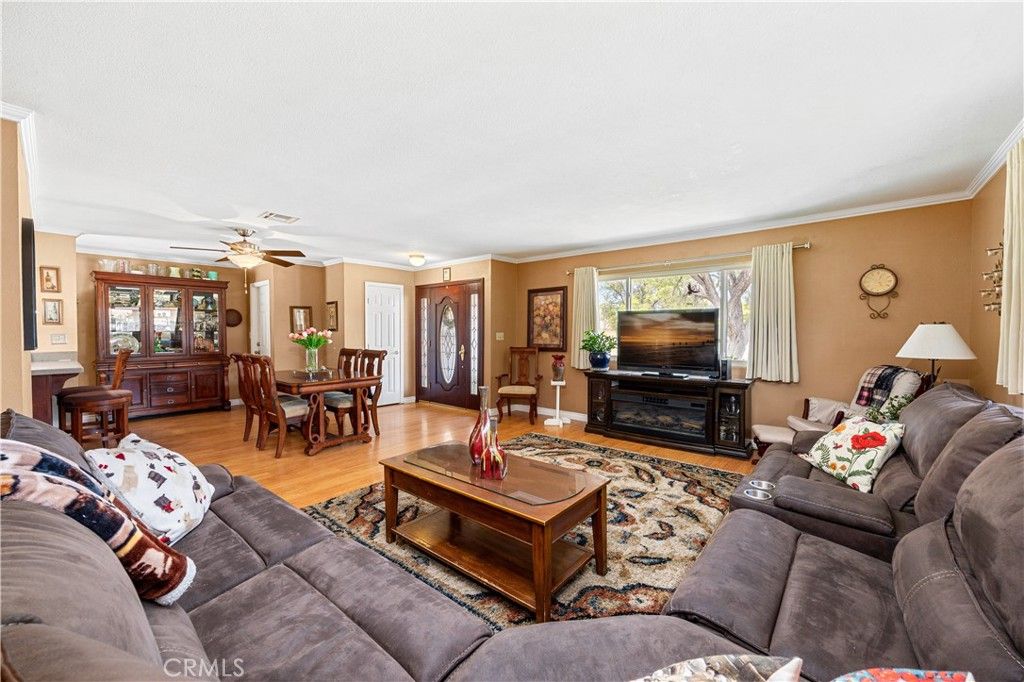 Image 8 of property listing at 41177 Terra, Hemet, CA 92544