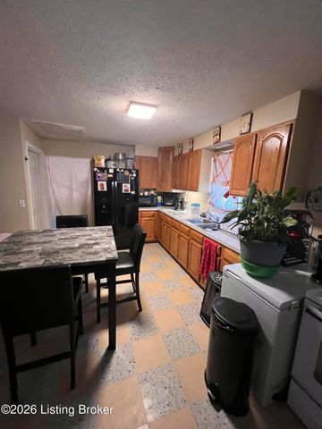 2801 Griffiths Ave, Louisville, KY 40212