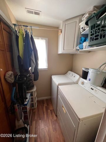 2801 Griffiths Ave, Louisville, KY 40212